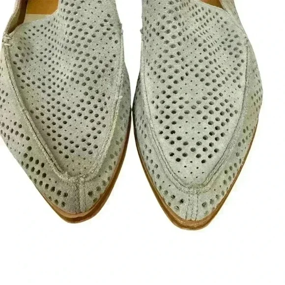 Dolce Vita Kleo Perforated Suede Taupe Loafers size 8 EUC - Picture 5 of 10